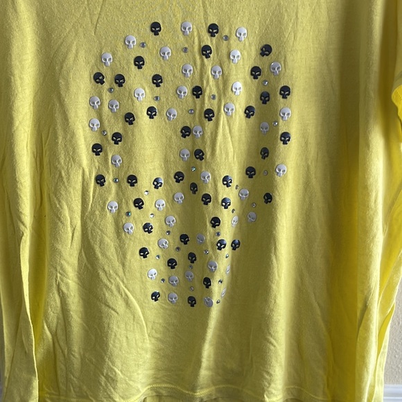 me. n. u junior’s tops - Picture 2 of 6